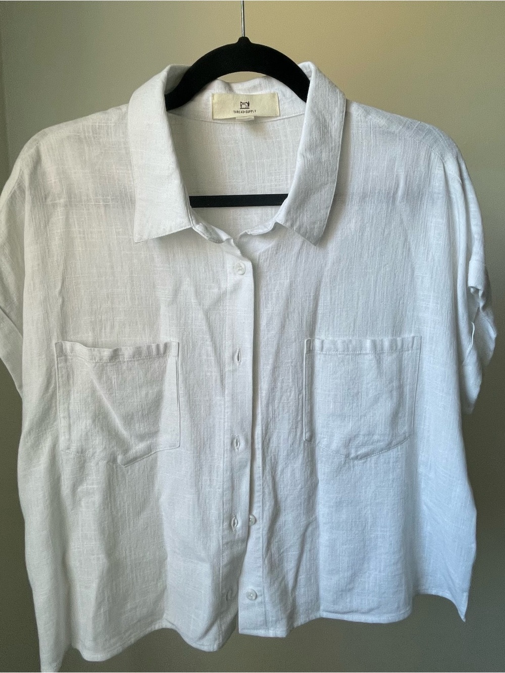 Relaxed White Button-Up Shirt with Chest Pockets - Casual Men's Shirt